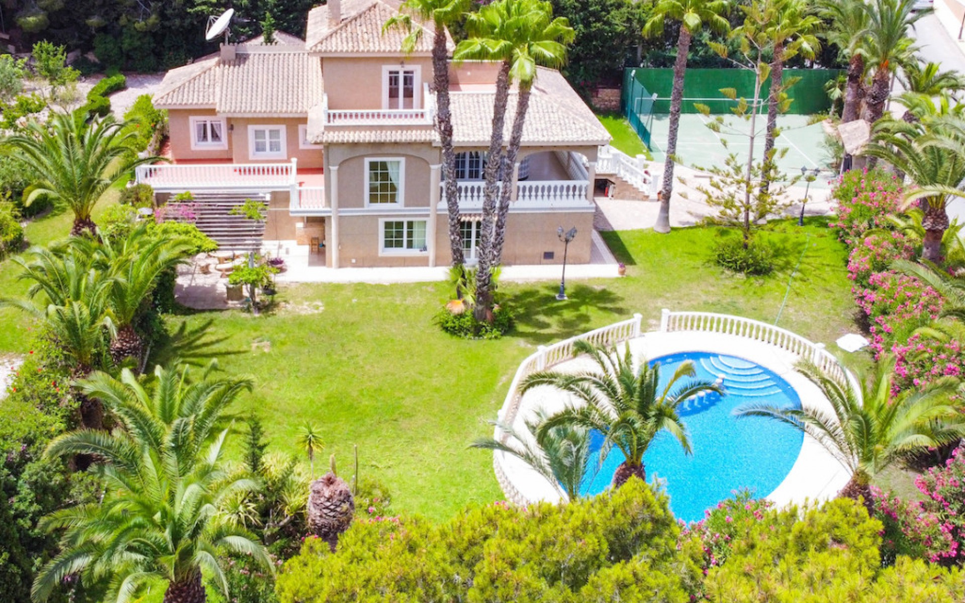  - Villa - 
