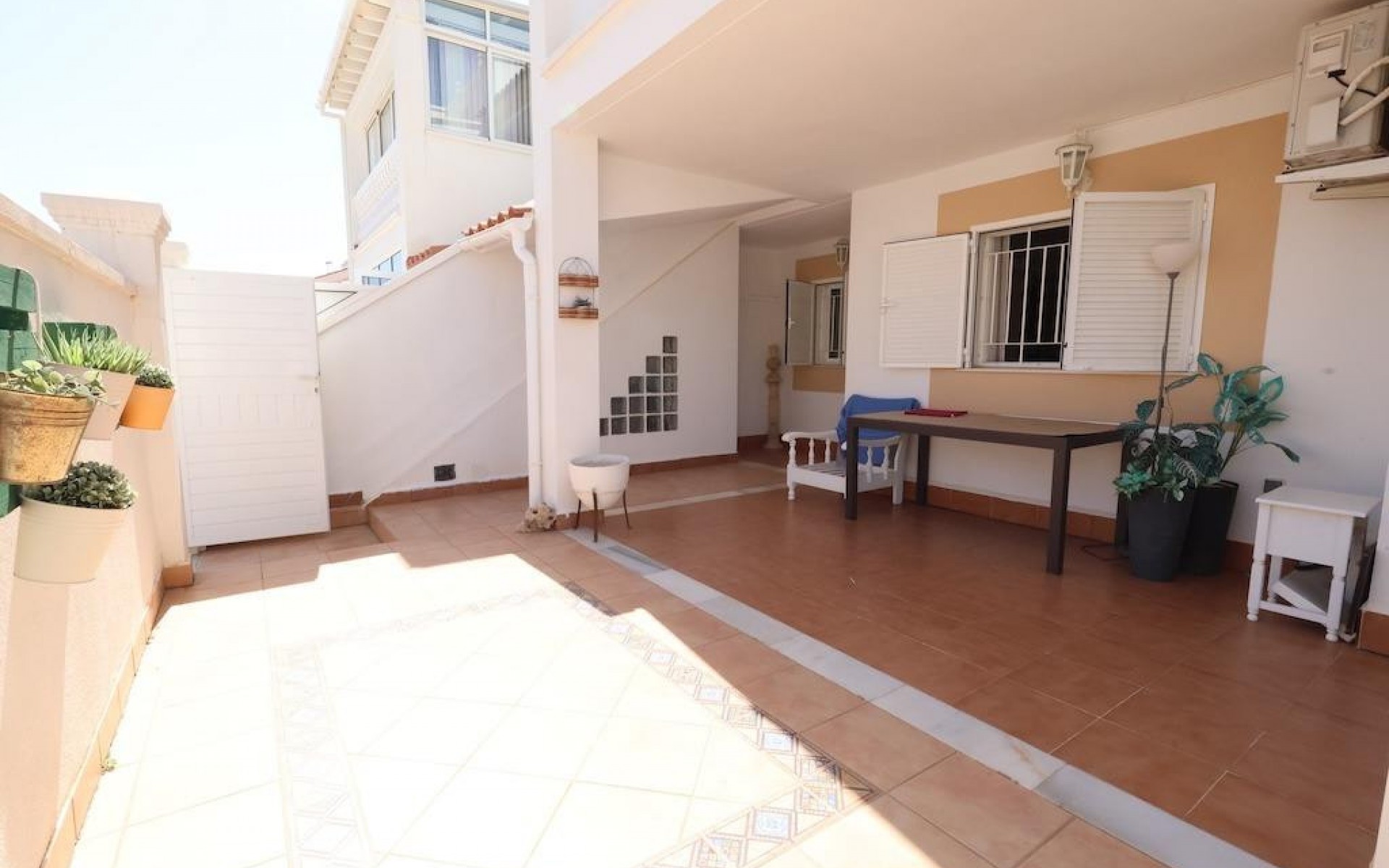  - Villa - 
