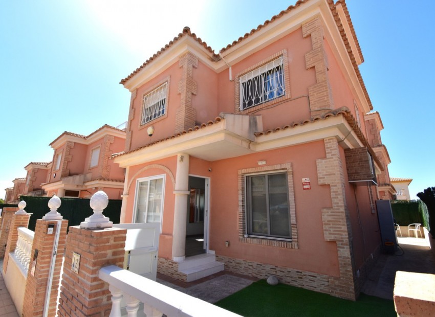  - Villa - 