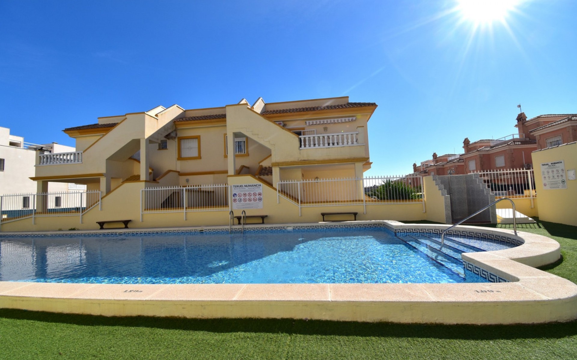  - Villa - 