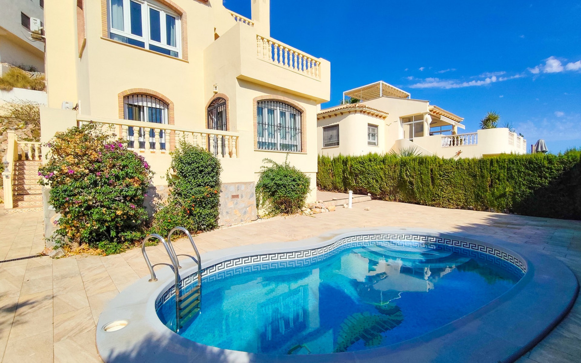  - Villa - 