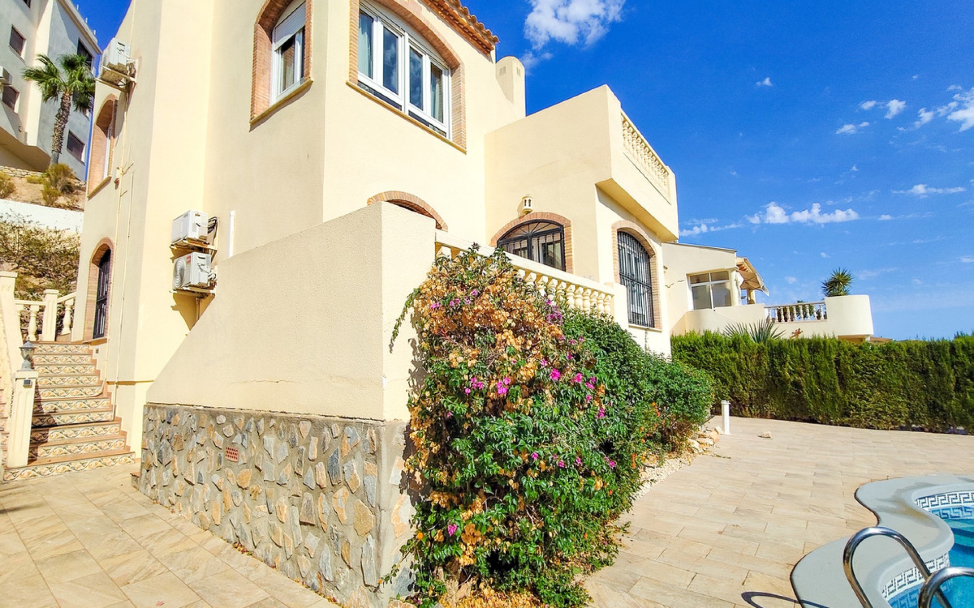  - Villa - 