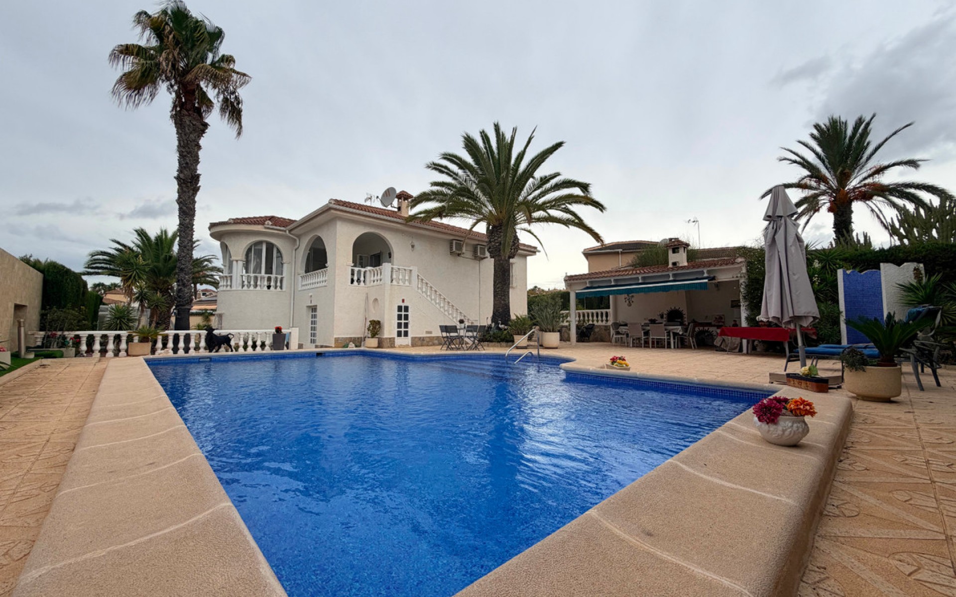  - Villa - 