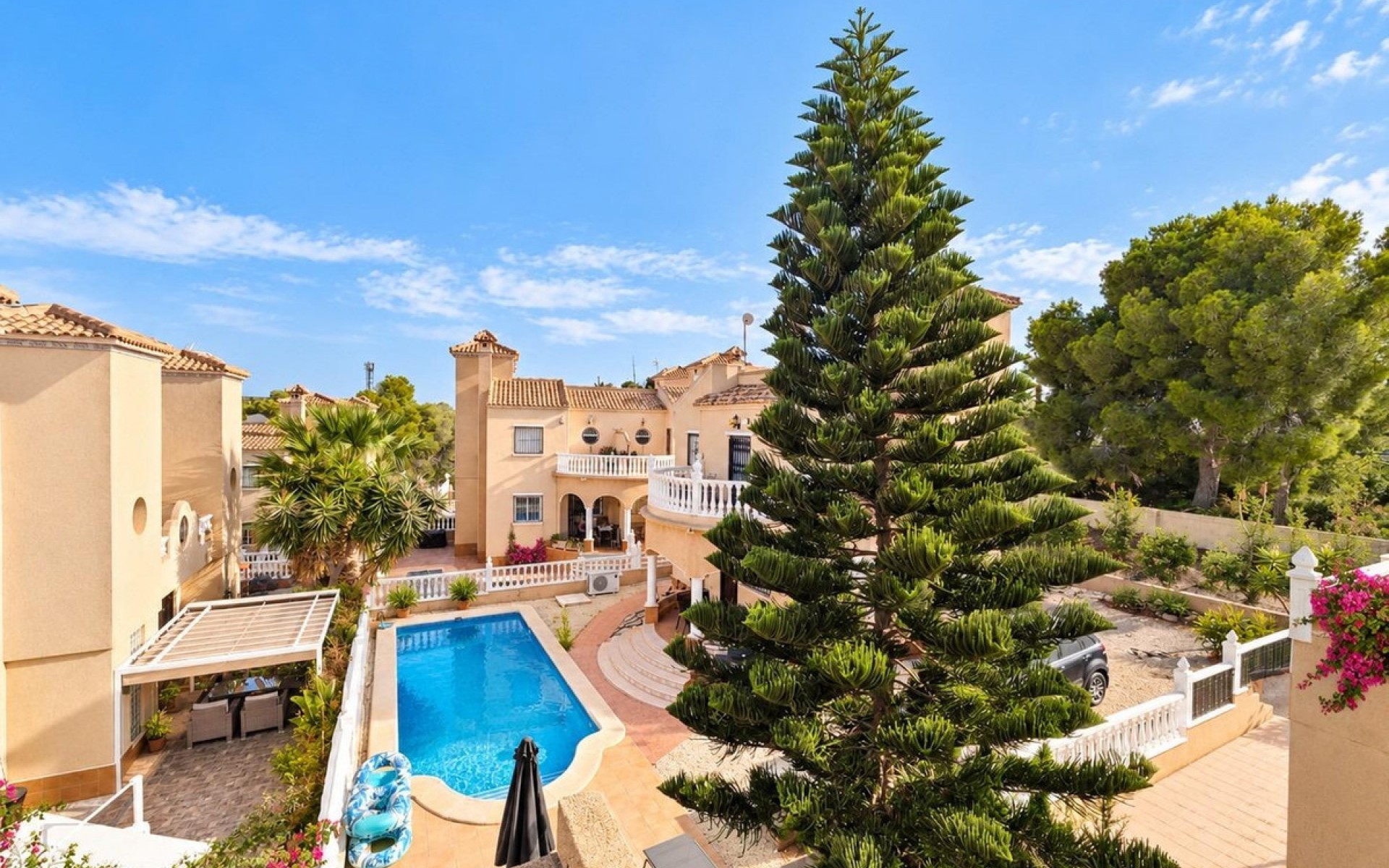  - Villa - 