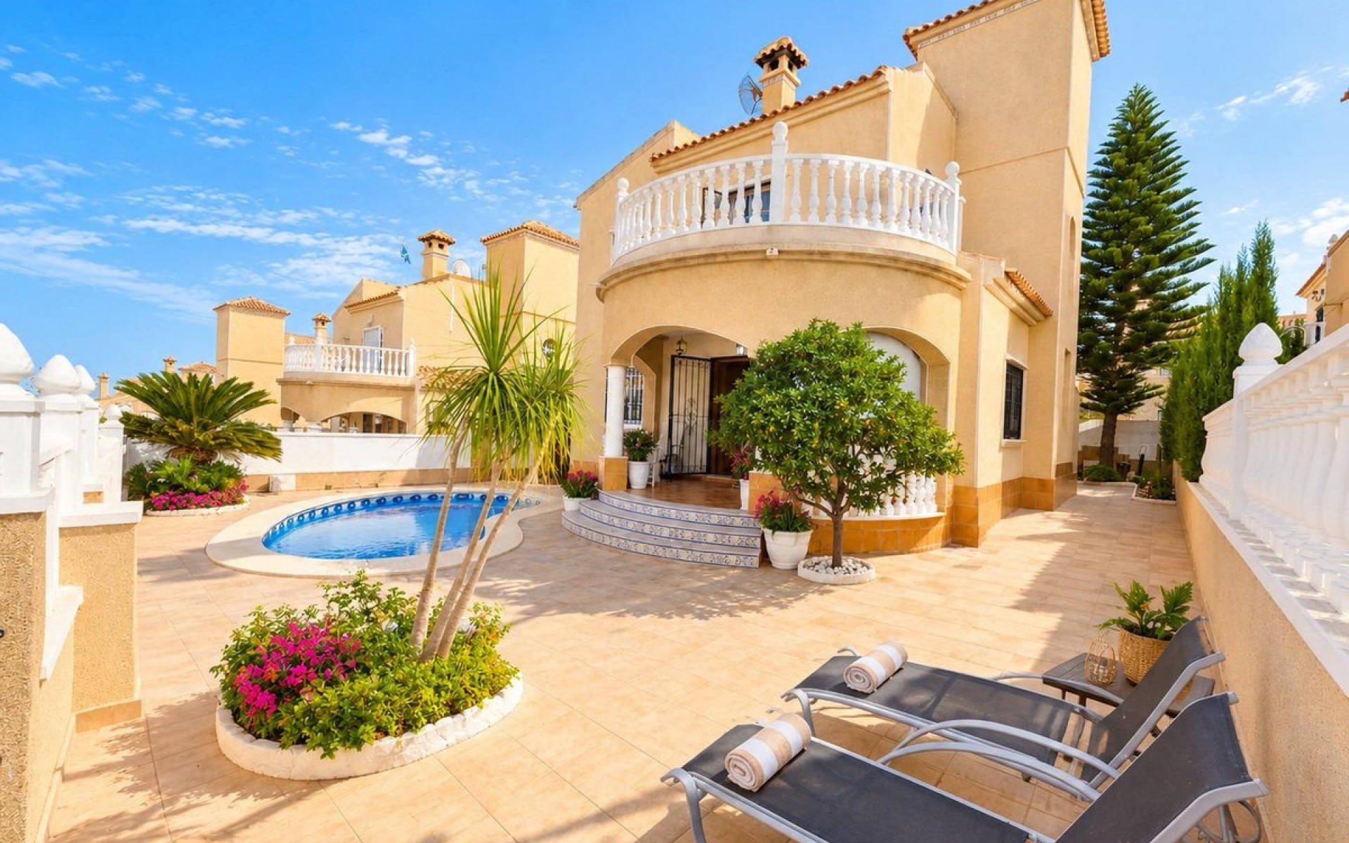  - Villa - 