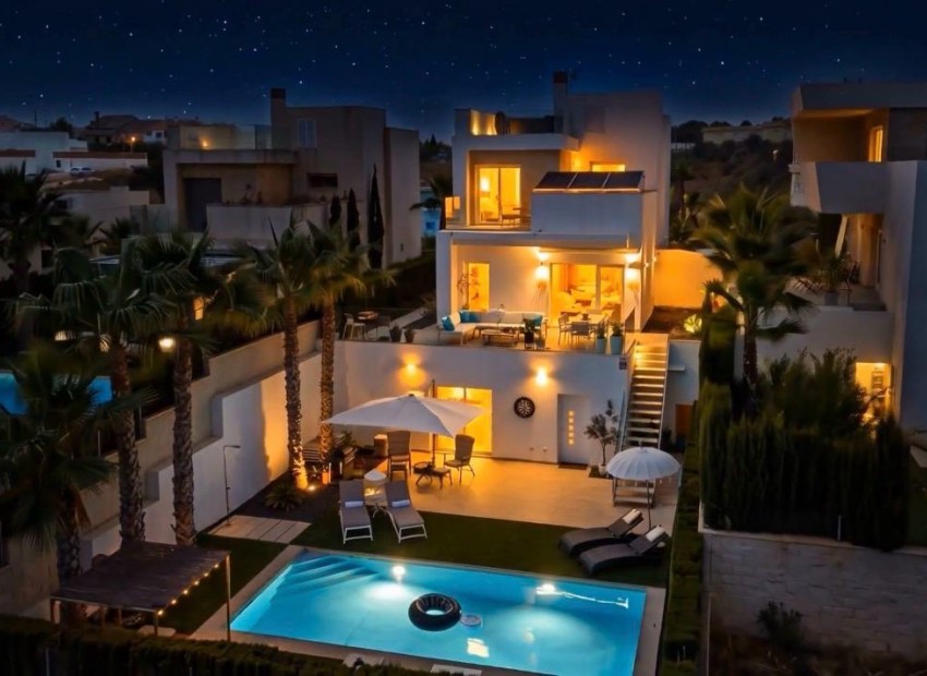  - Villa - 