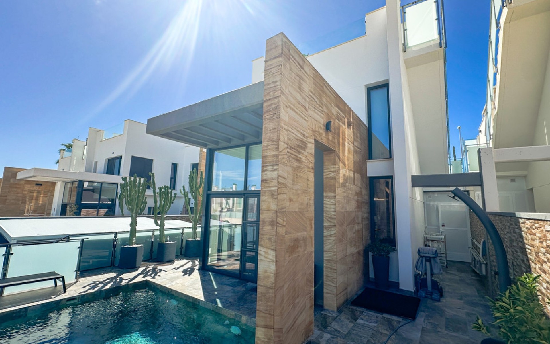  - Villa - 