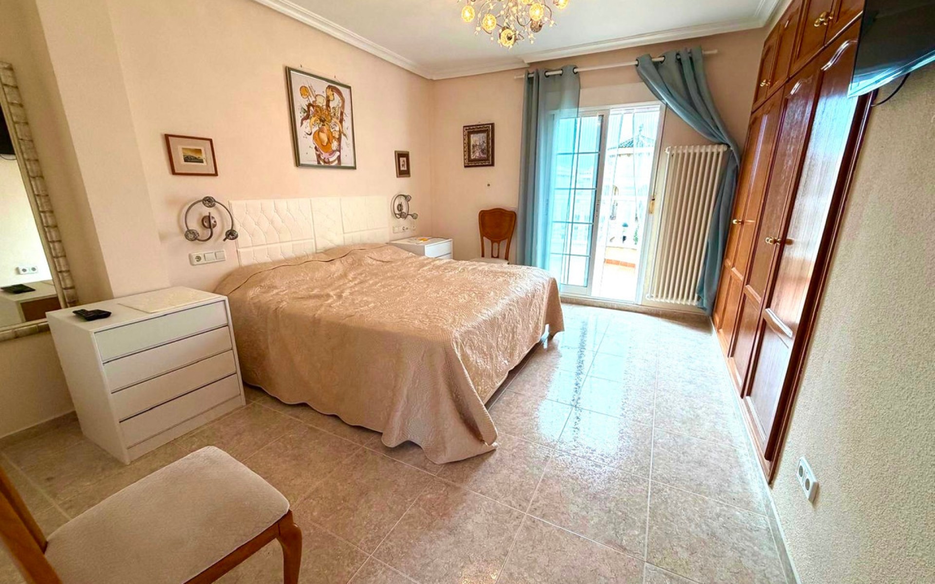  - Villa - 