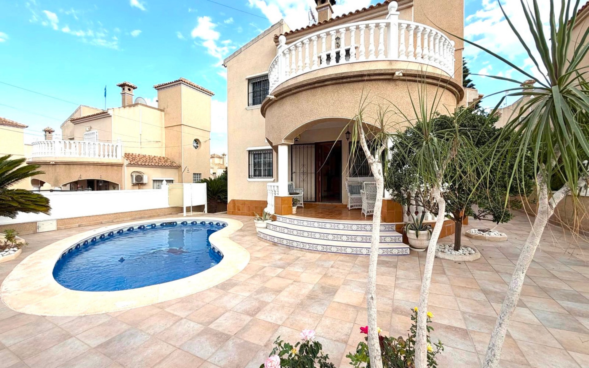  - Villa - 