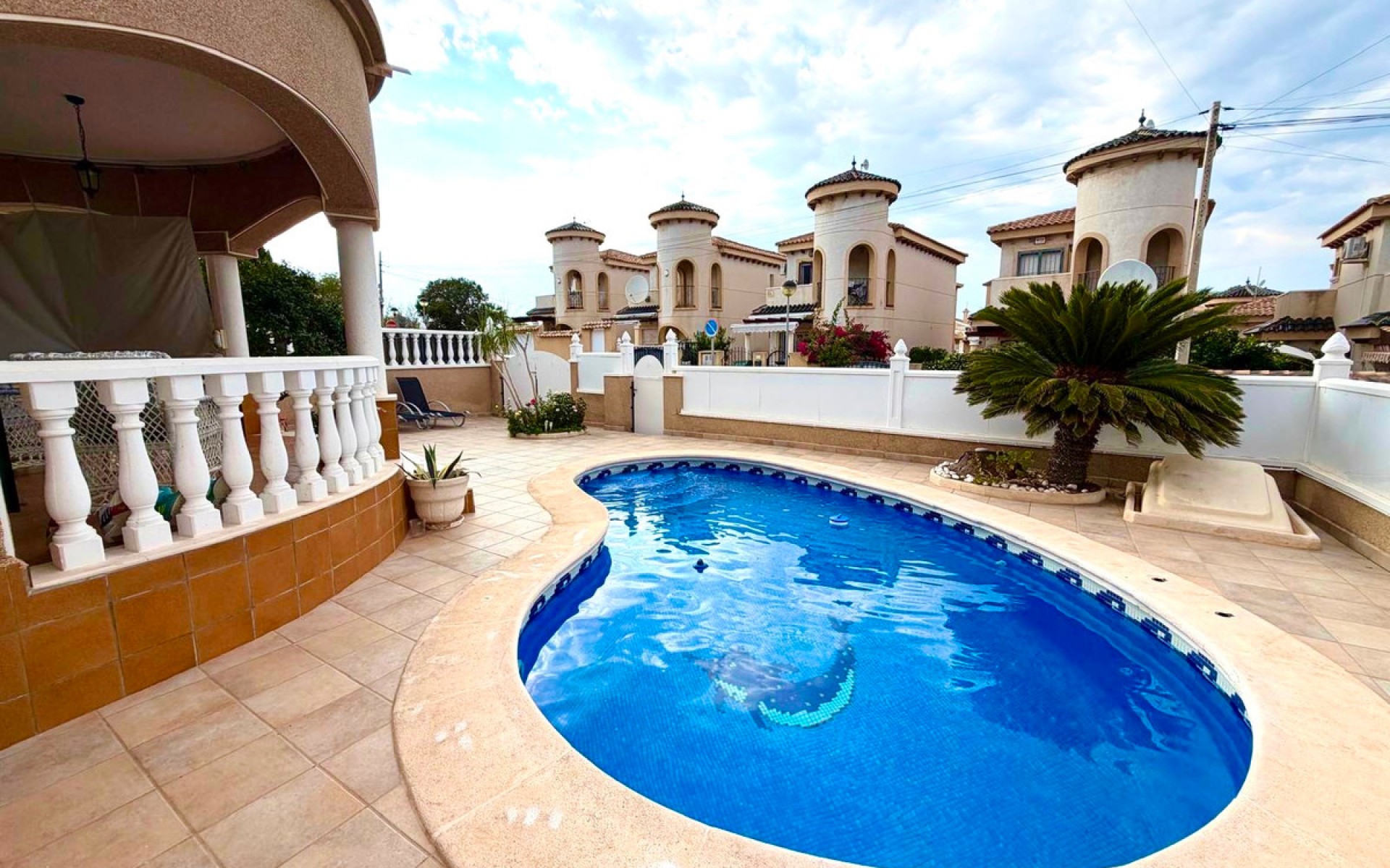  - Villa - 