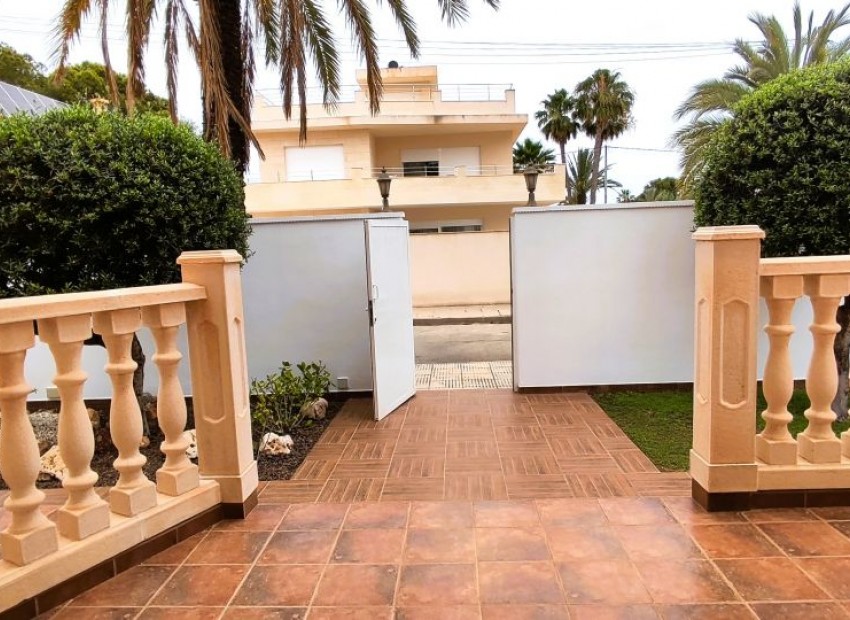 - Villa - 