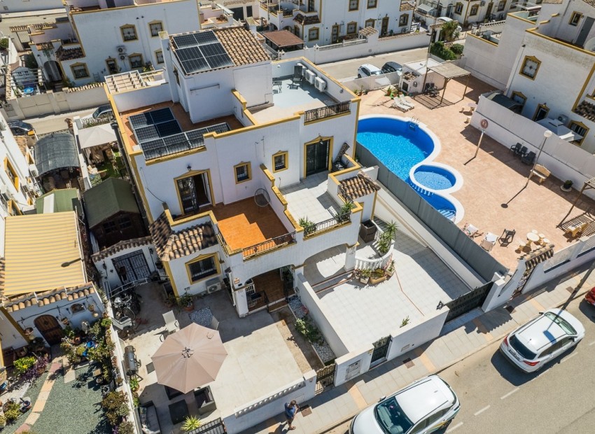  - Villa - 