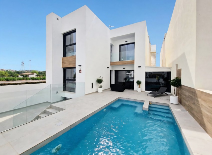  - Villa - 