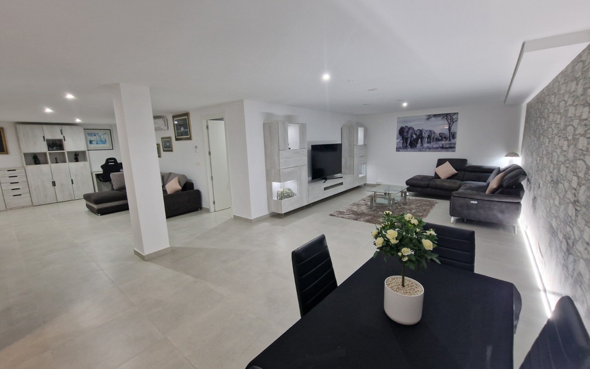  - Villa - 