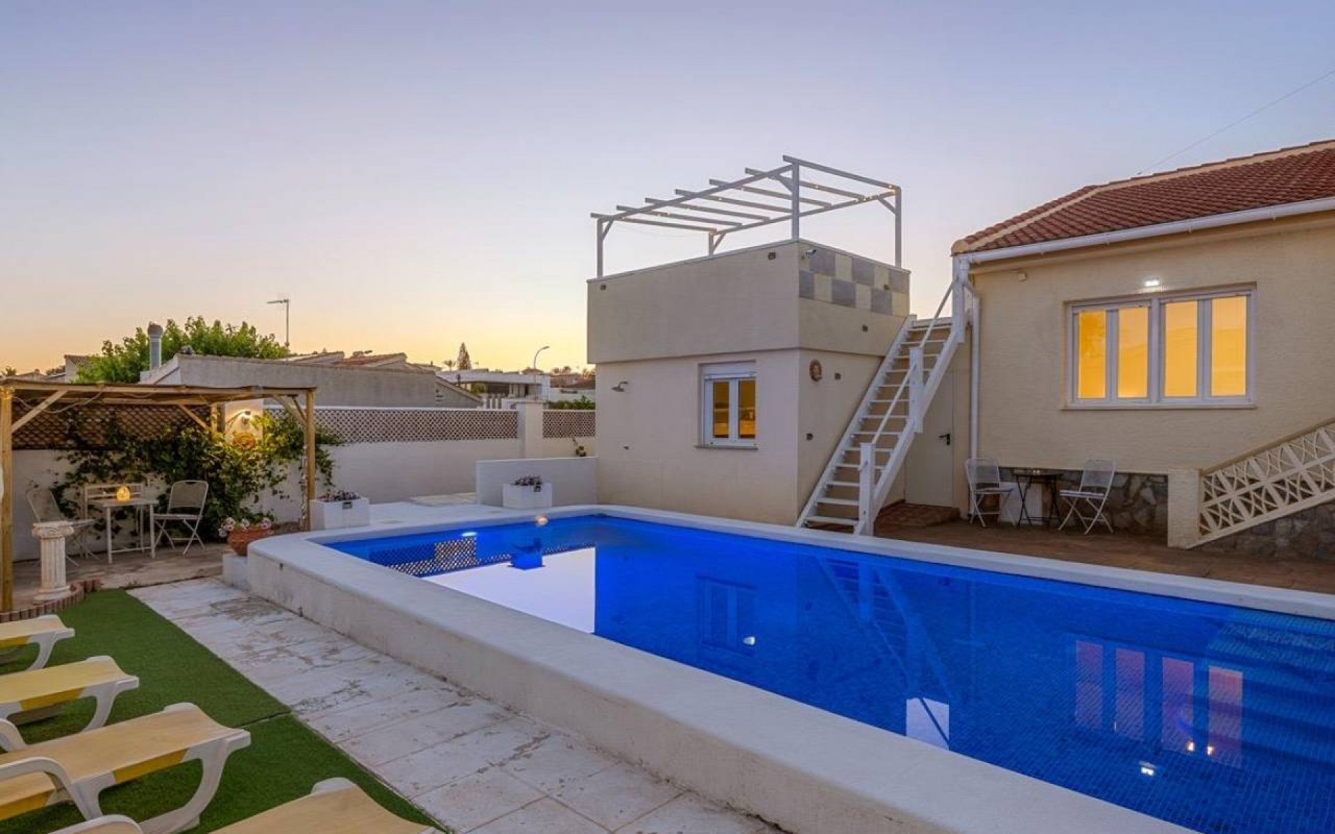  - Villa - 