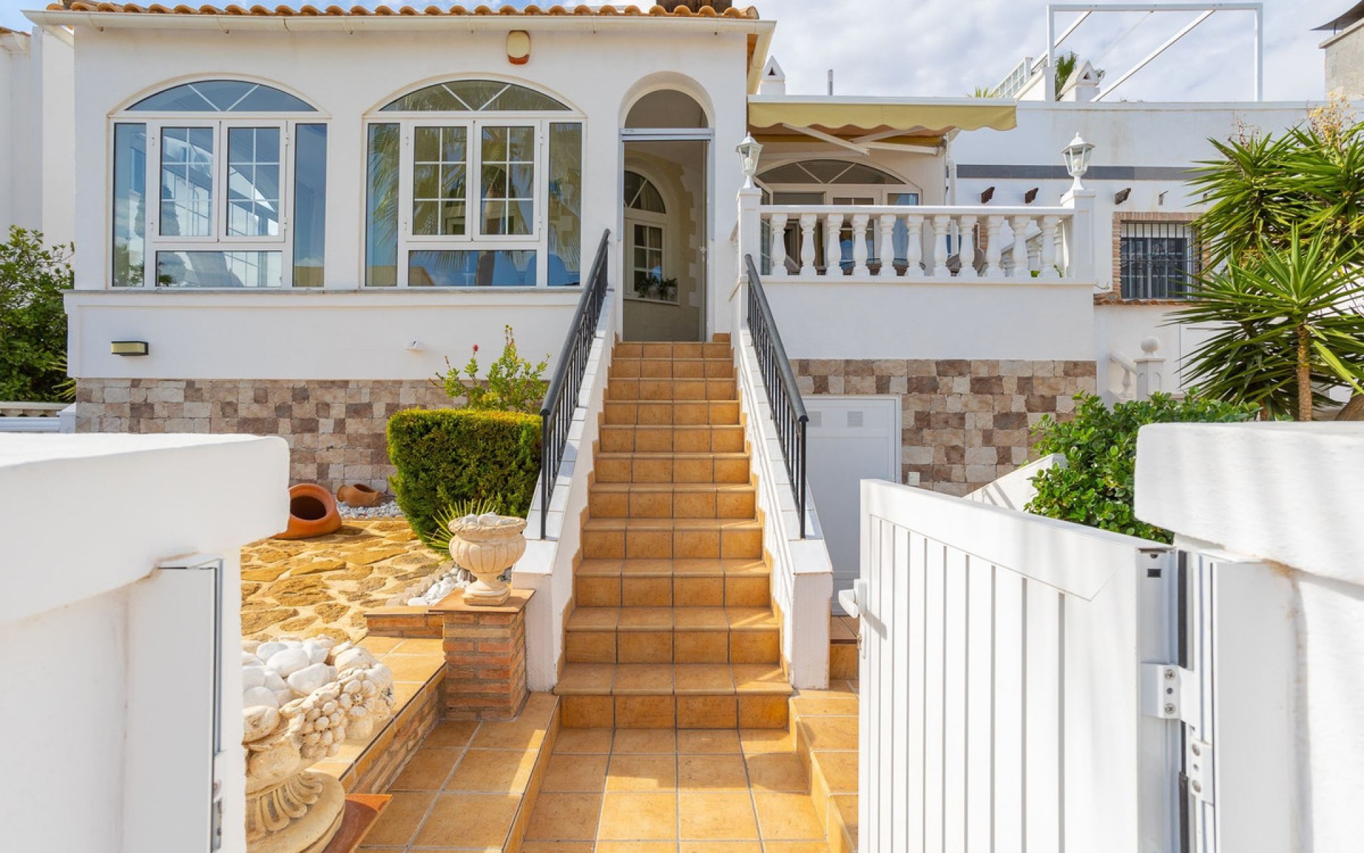  - Villa - 