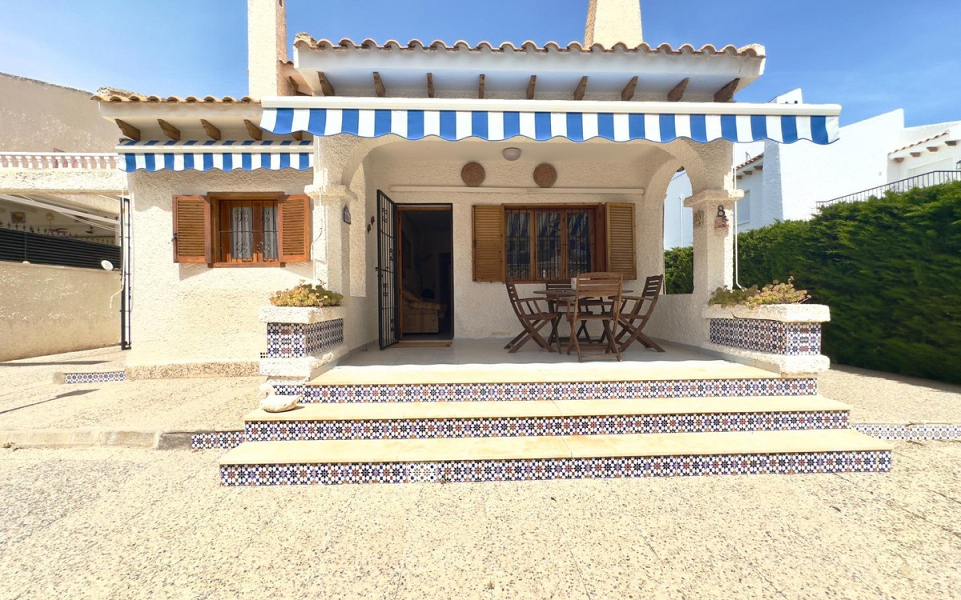  - Villa - 