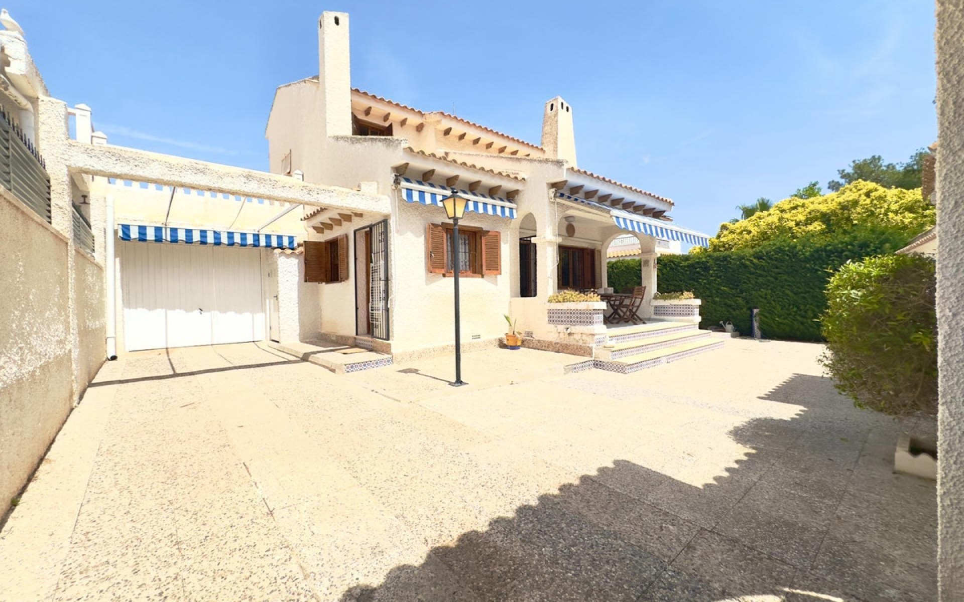  - Villa - 