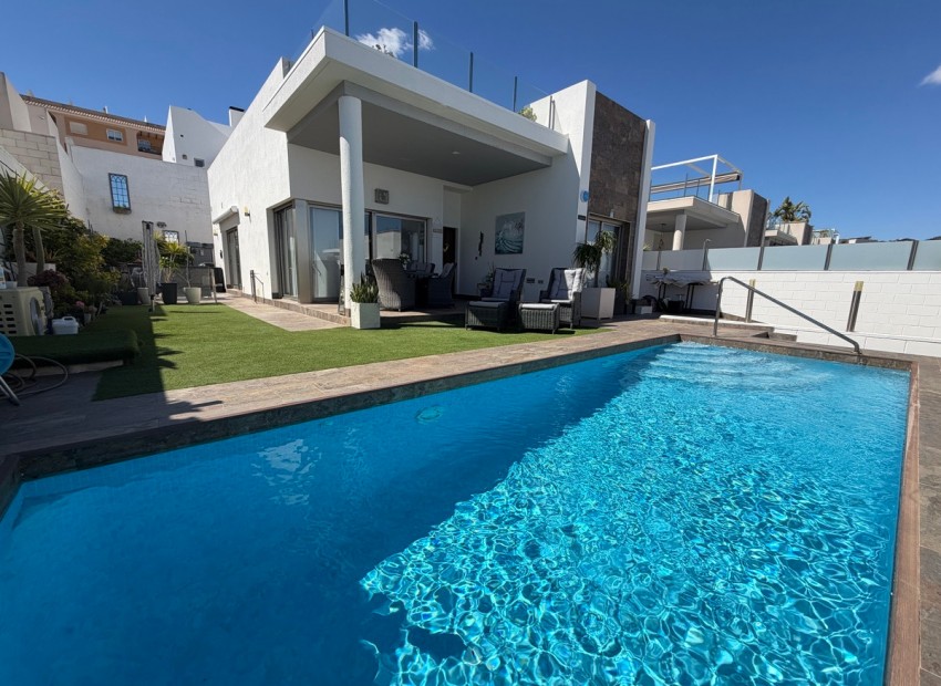  - Villa - 