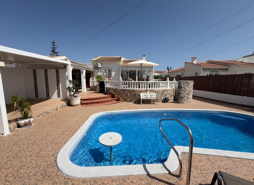  - Villa - 