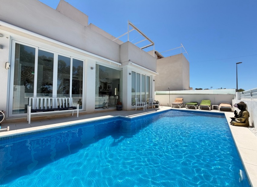  - Villa - 