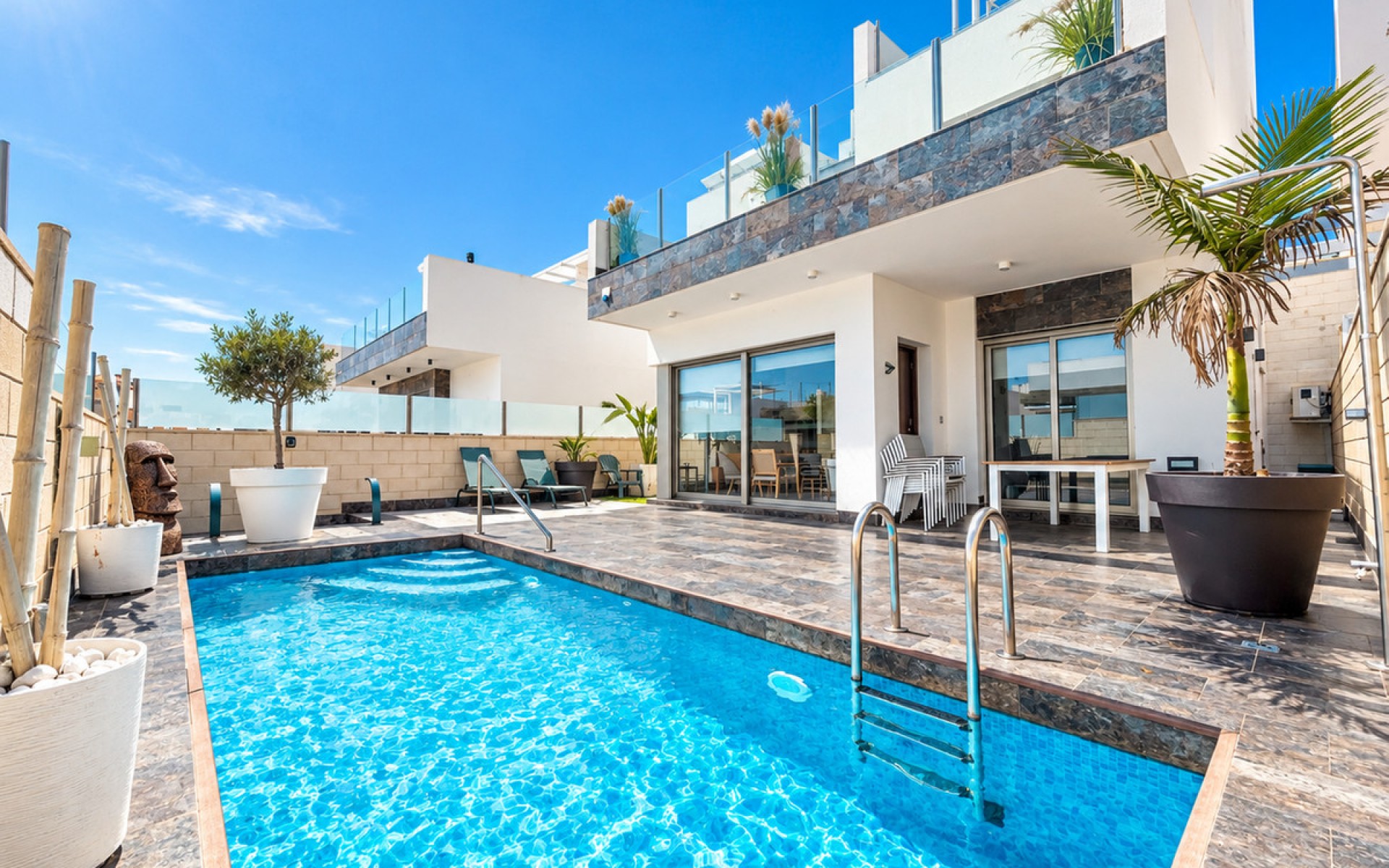  - Villa - 