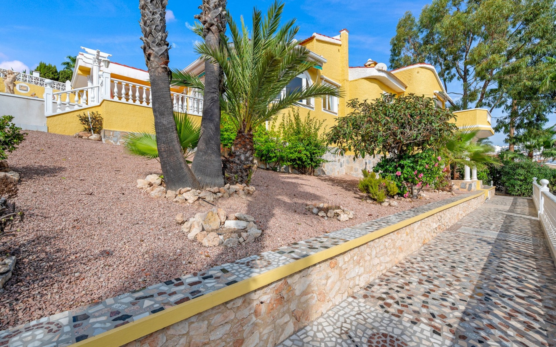  - Villa - 
