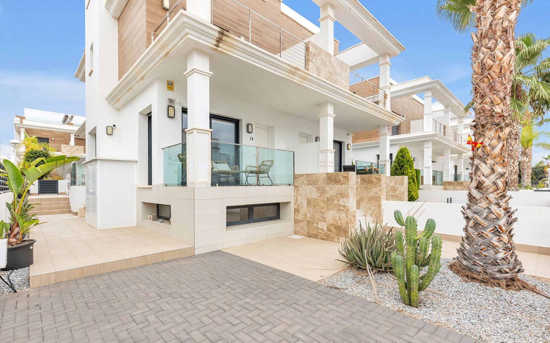  - Villa - 