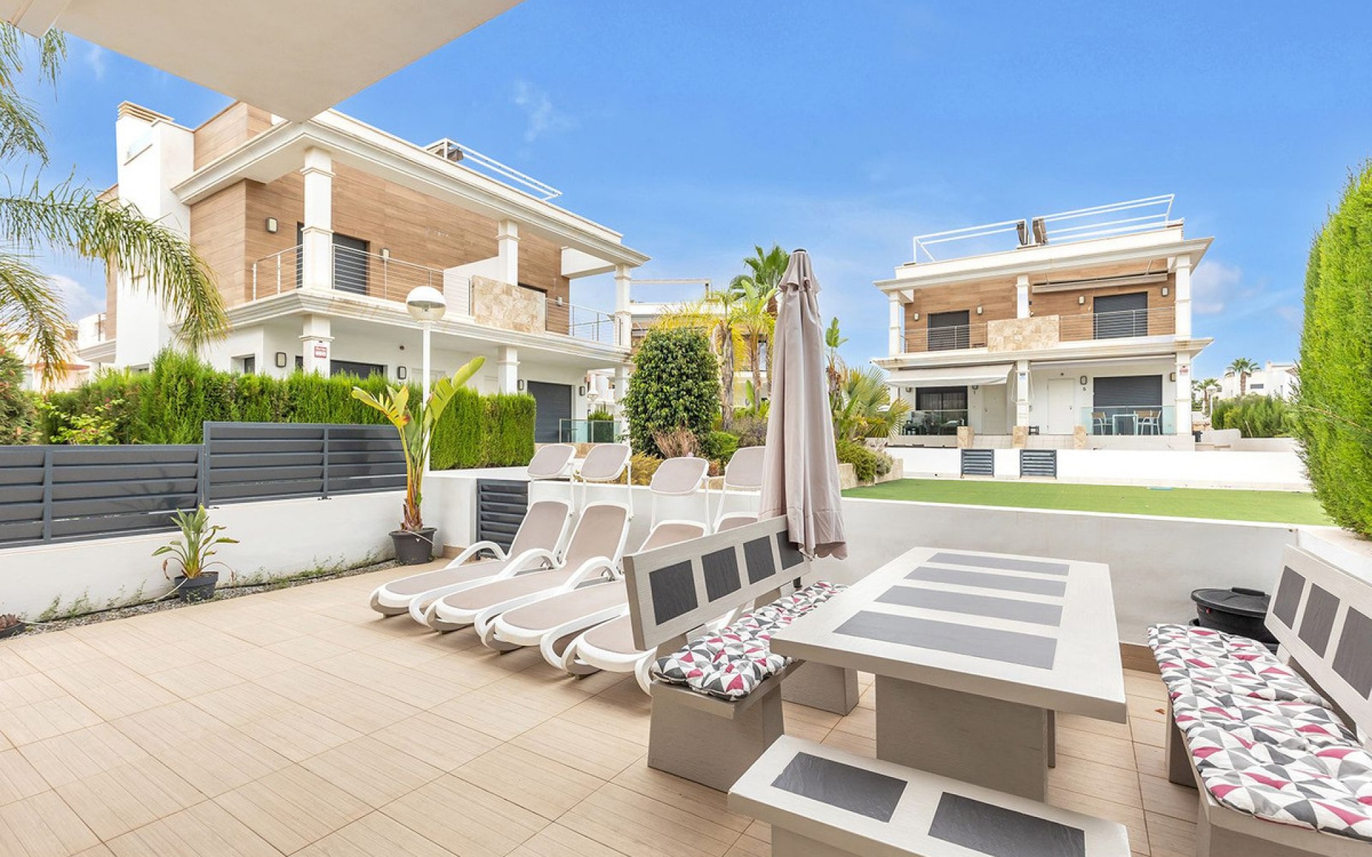  - Villa - 