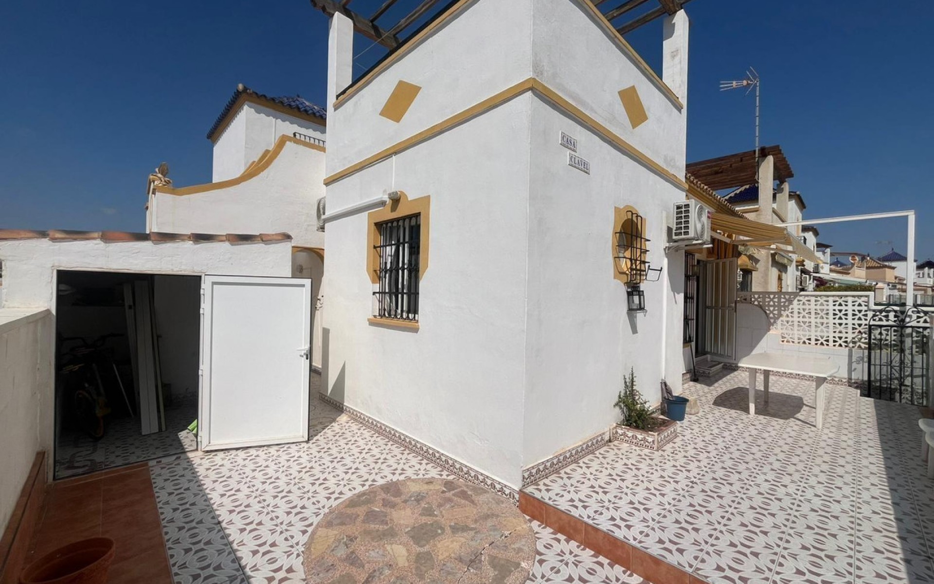  - Villa - 