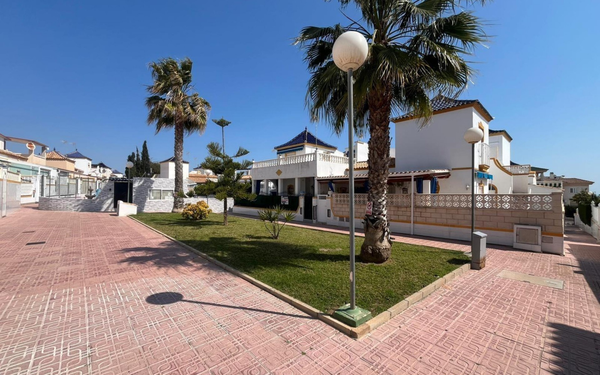  - Villa - 