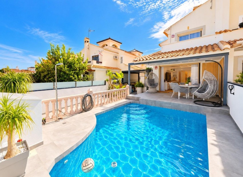  - Villa - 