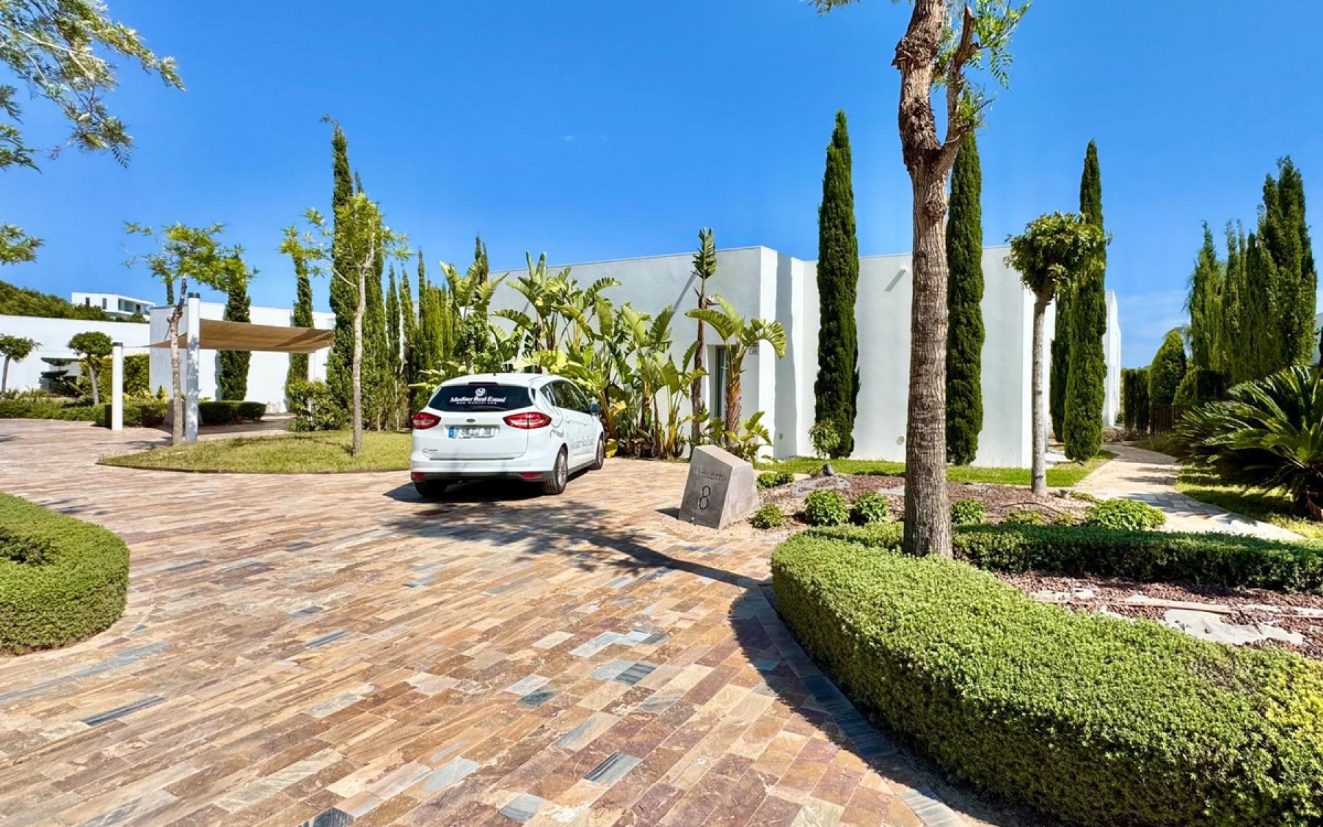  - Villa - 