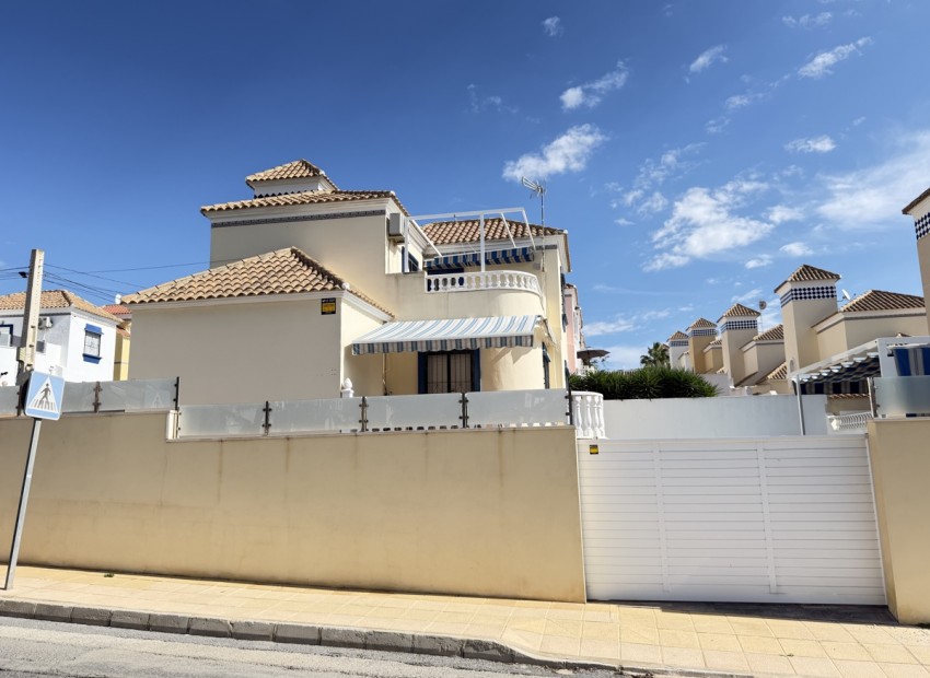  - Villa - 