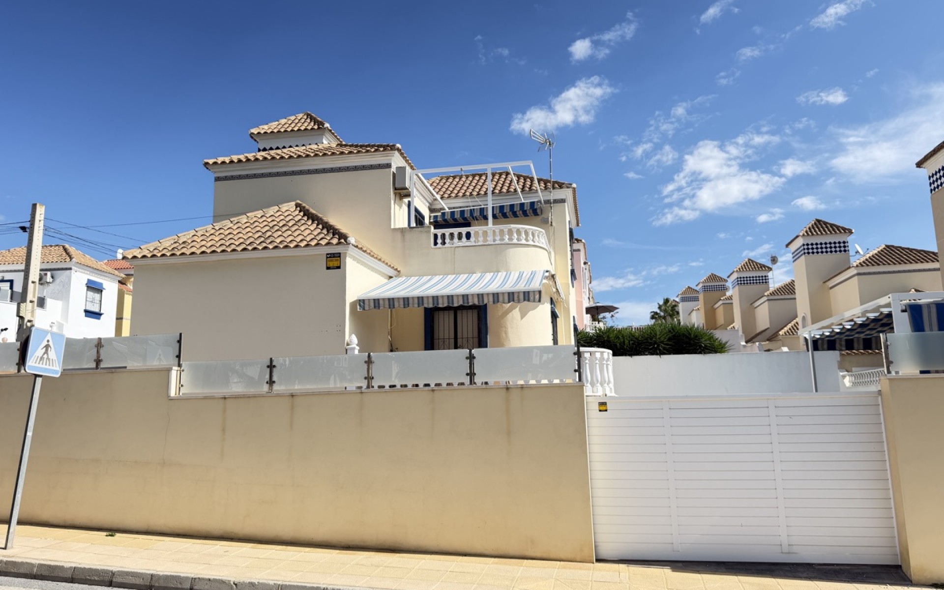  - Villa - 