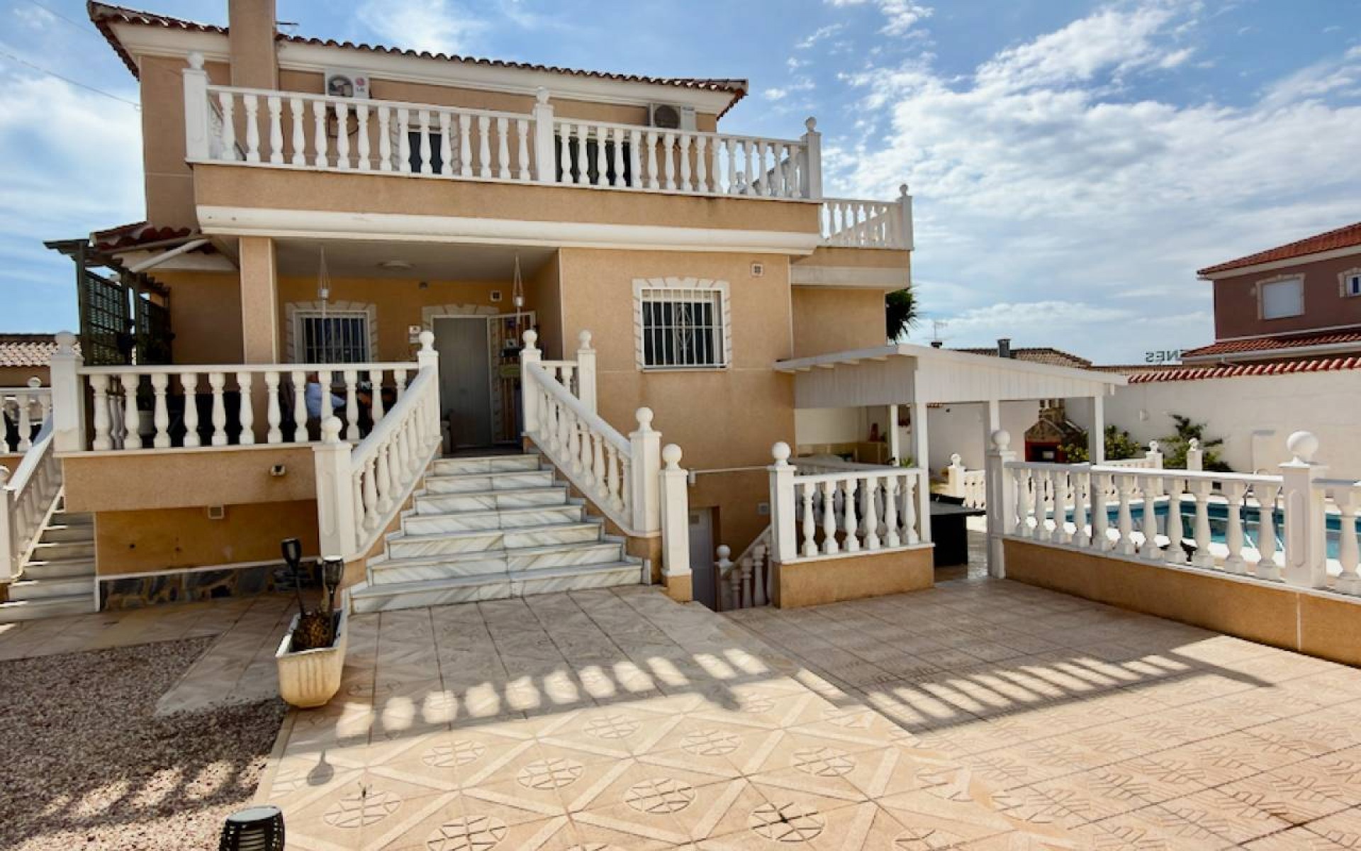  - Villa - 