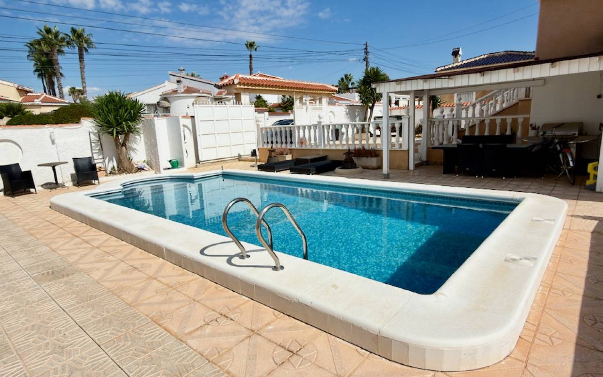  - Villa - 