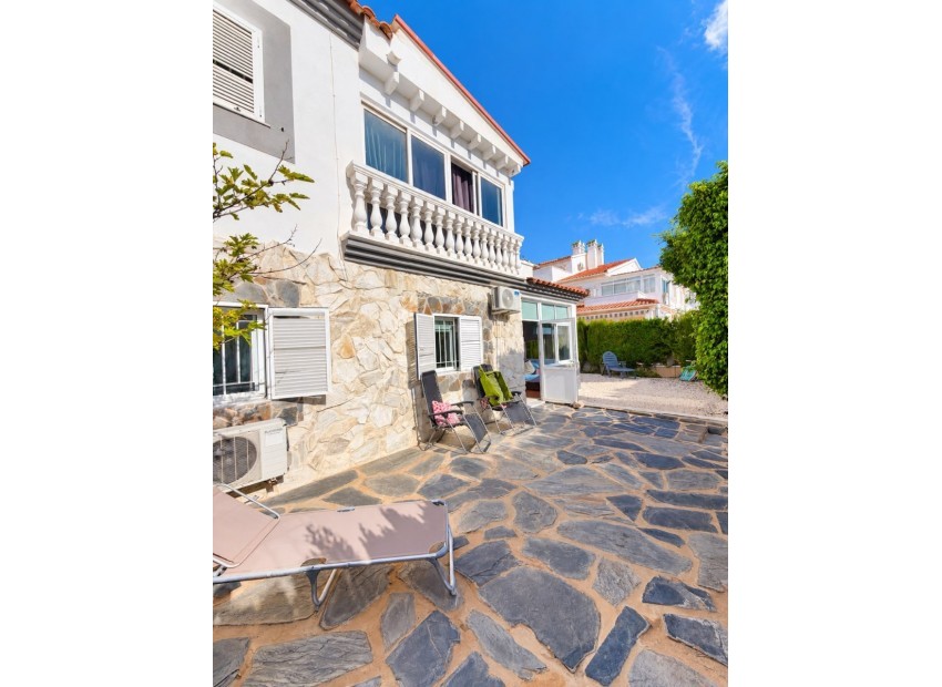  - Villa - 