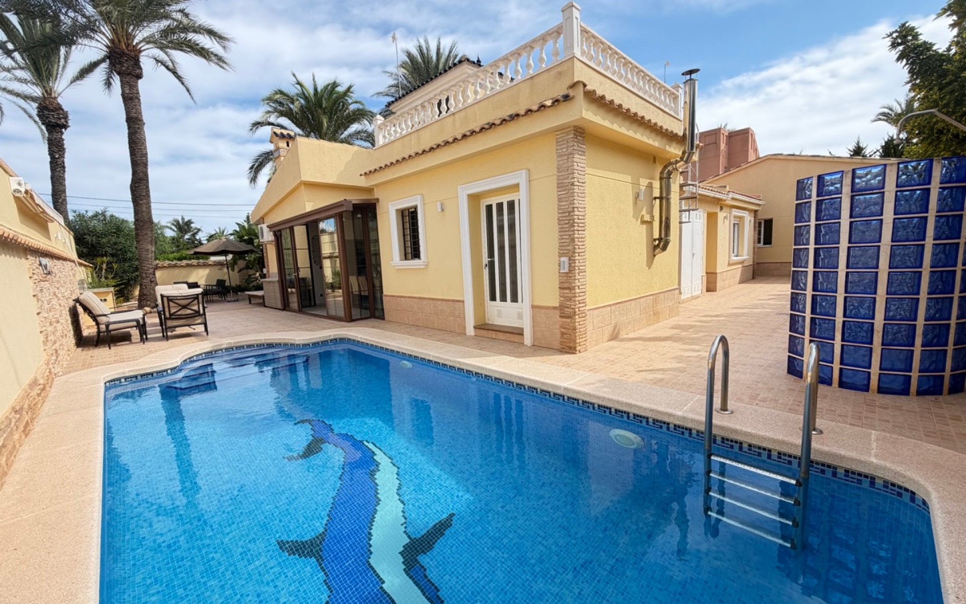  - Villa - 