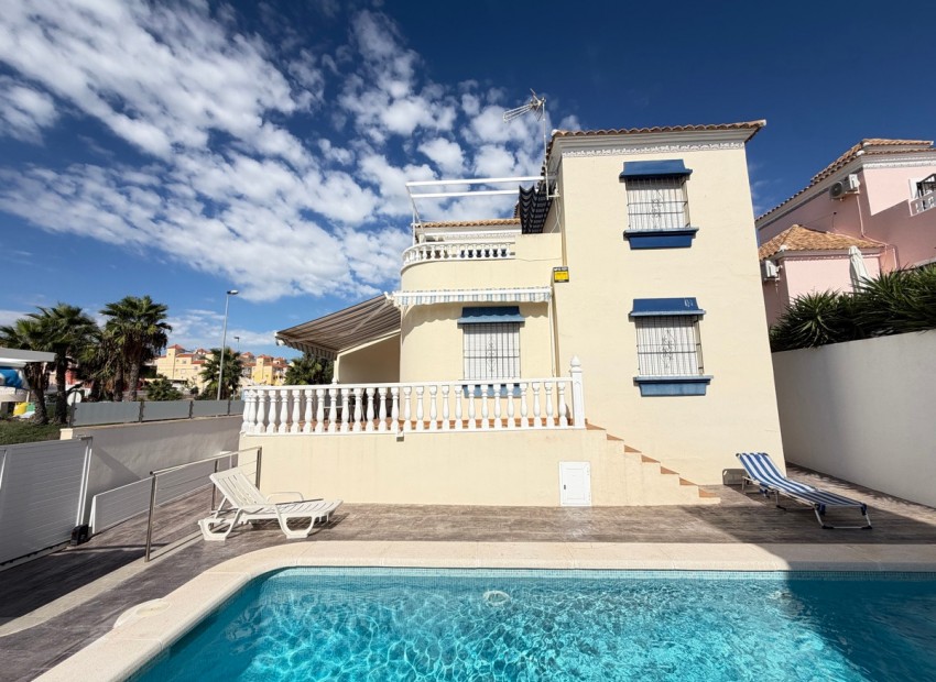  - Villa - 