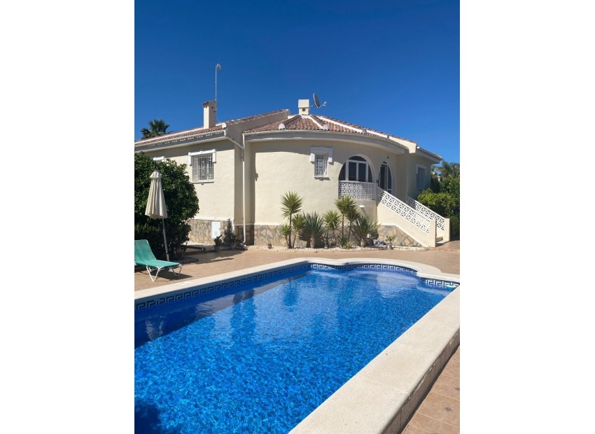  - Villa - 