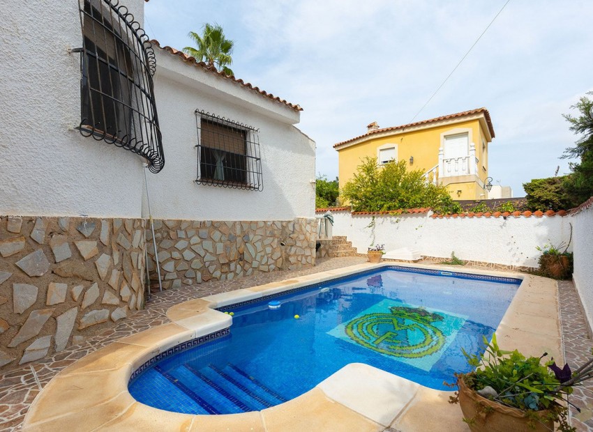  - Villa - 