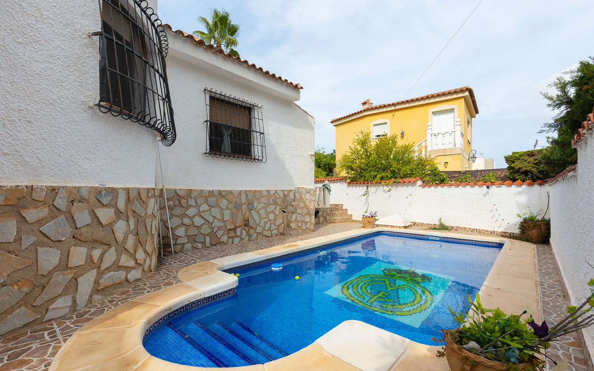  - Villa - 