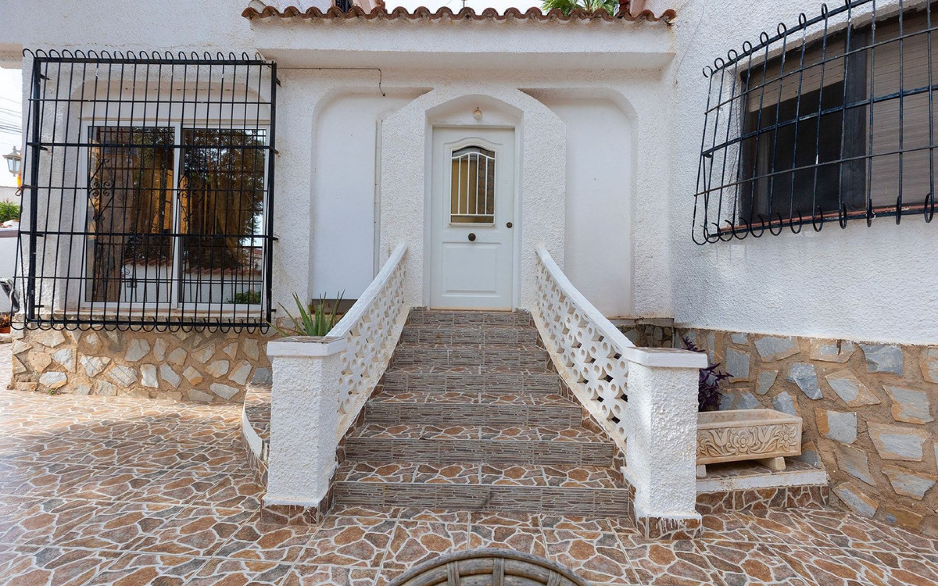  - Villa - 