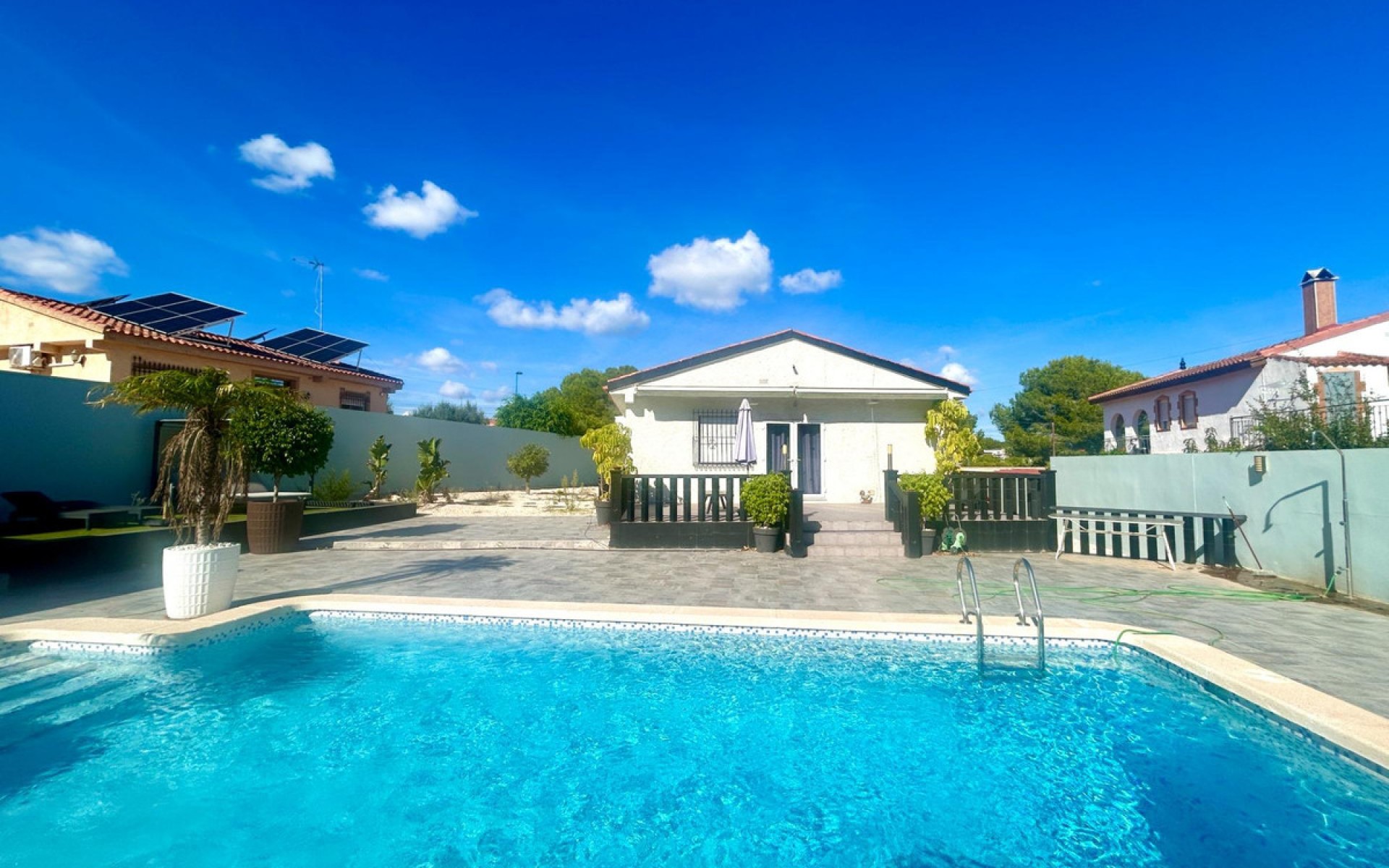 - Villa - 