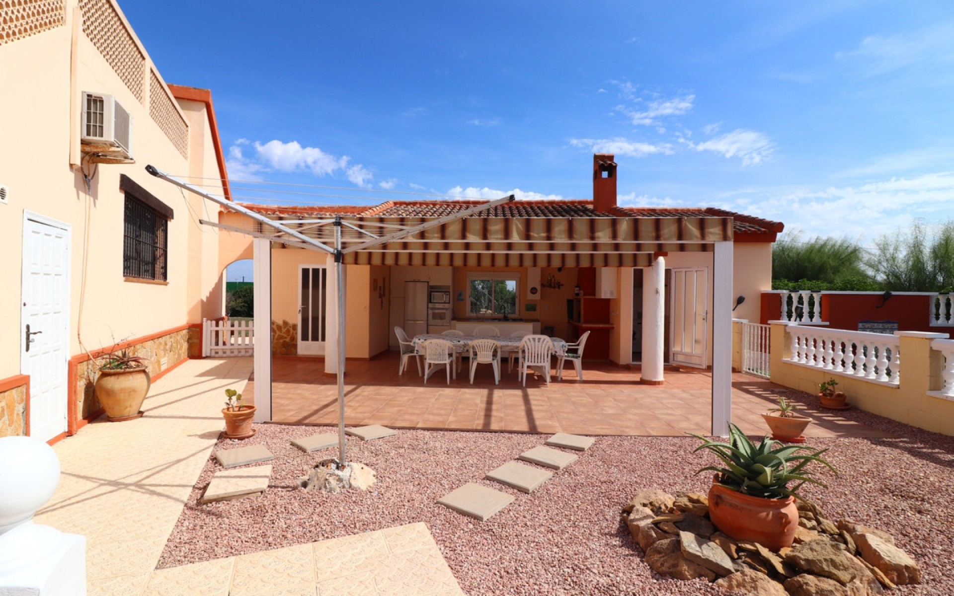 - Villa - 