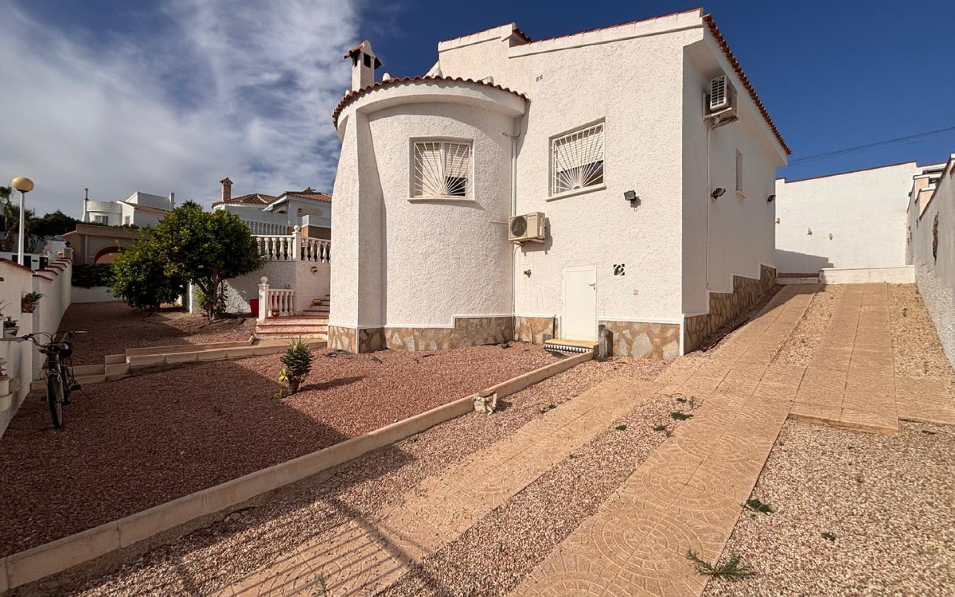  - Villa - 