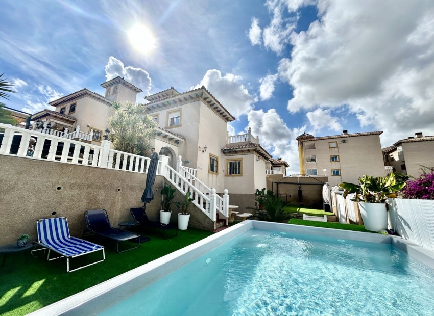  - Villa - 