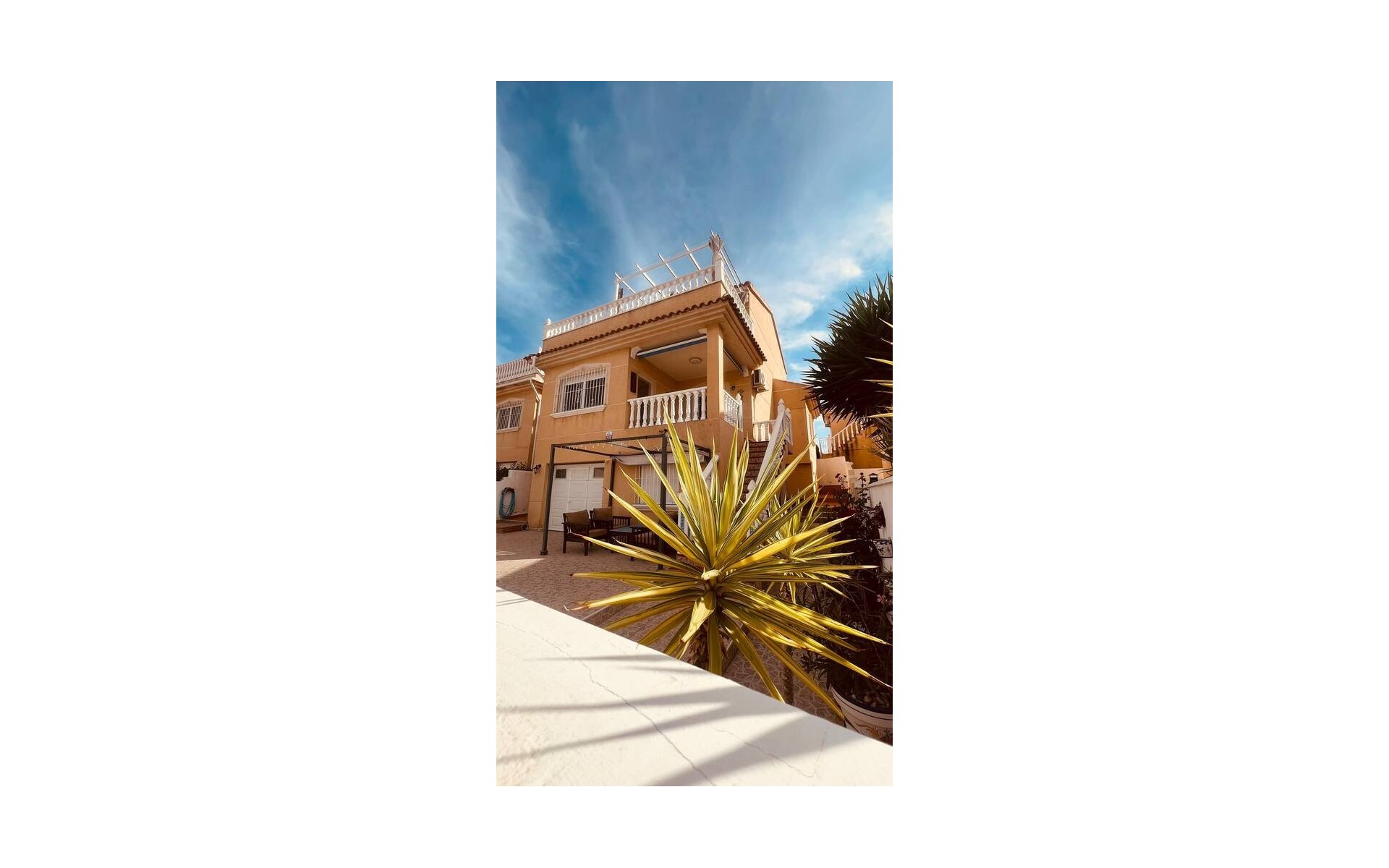  - Villa - 