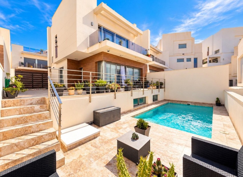  - Villa - 